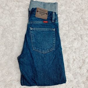 Wrangler mom jeans